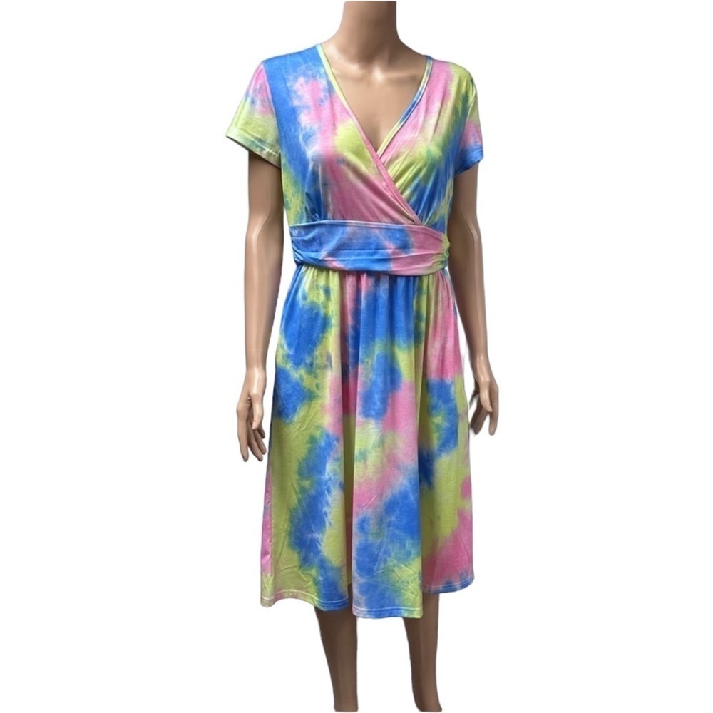 OUGES Boutique- NWT Tie-Dye Dress Size Medium